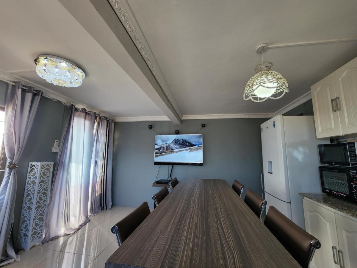 Sunsetview Beach Apartment Flic-en-Flacq Екстериор снимка